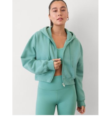 Display images to show real-time content