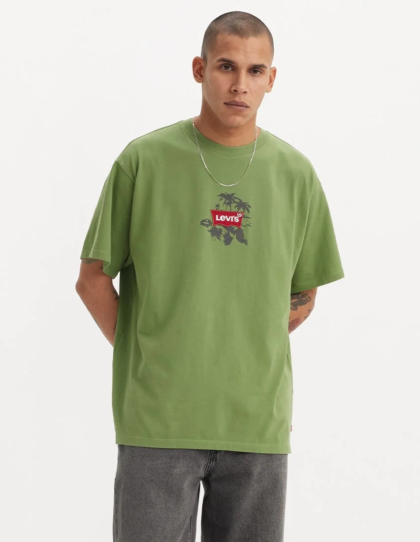 SHOP VINTAGE FIT GRAPHIC T-SHIRT