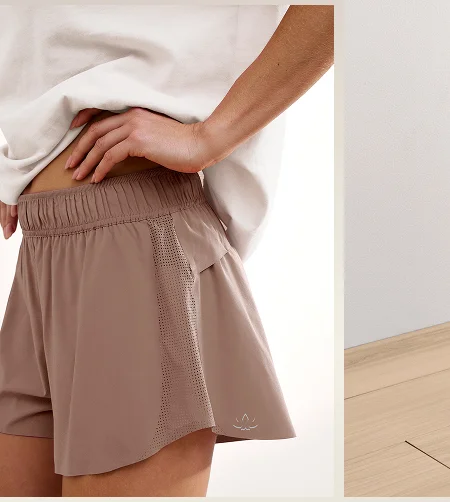 Solemate 2.5" Short in Rosey Taupe