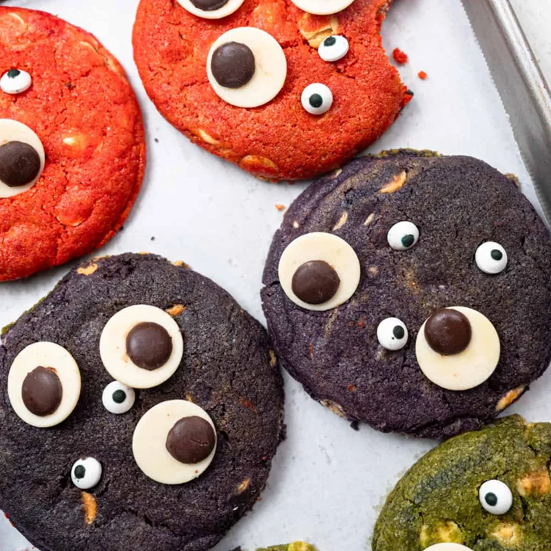 “Stop staring” Halloween cookies by Catherine Zhang