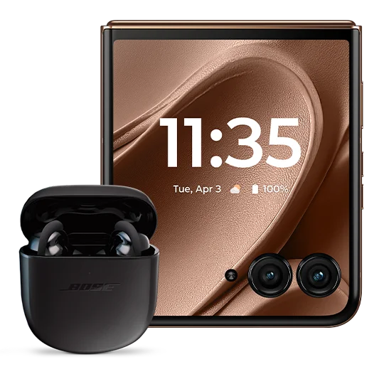 Bose QuietComfort Earbuds II and motorola razr+ 2024