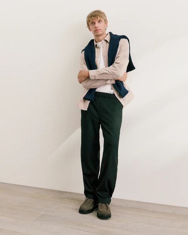 Image |  Pleated Trouser in Tailor Twill | Black