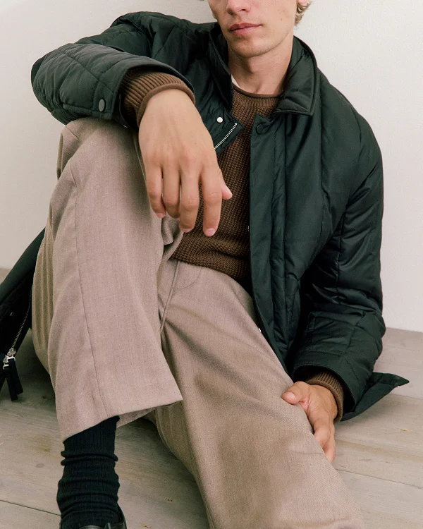 Image | Pleated Trouser in Tailor Twill | Light Taupe