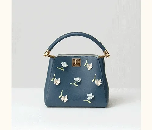 WE'RE PREDICTING PHOEBE FOR SPRING. SHOP