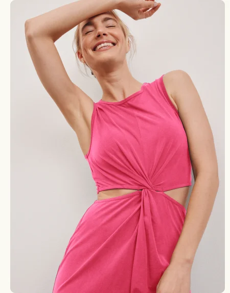 Around The World Front Twist Dress in Carnation Pink