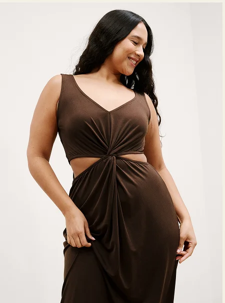Maxi Around The World Front Twist Dress in Espresso