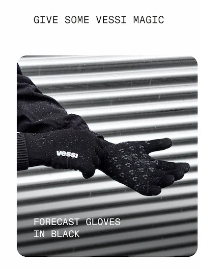Forecast Gloves in Black