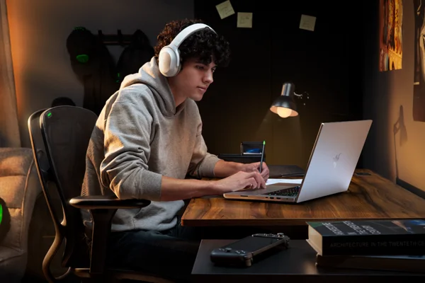 Razer Main KV