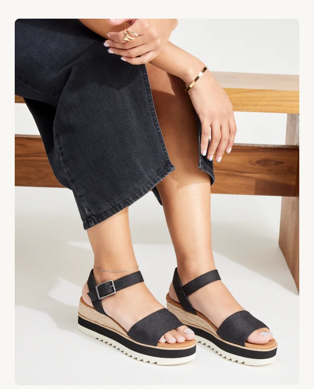 Diana Wedge Sandal - Image