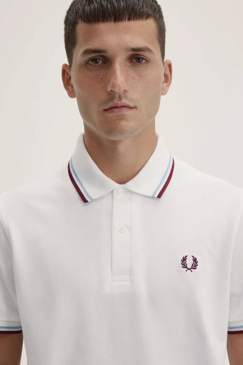 The Fred Perry Shirt in White / Ice / Maroon