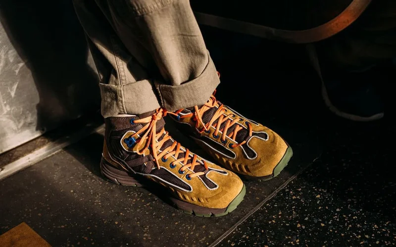 Pictured: The new FullBore ID in the color Trail Mix