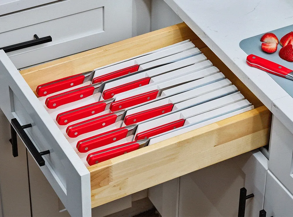 Misen Modular Knife Storage in Red. GIF. The first-ever modular, magnetic storage solution that just...clicks!