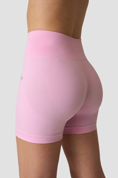 Image of Smooth Seamless Midi Shorts Lady Pink