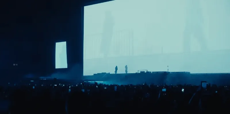 (LIVE FROM SÃO PAULO)