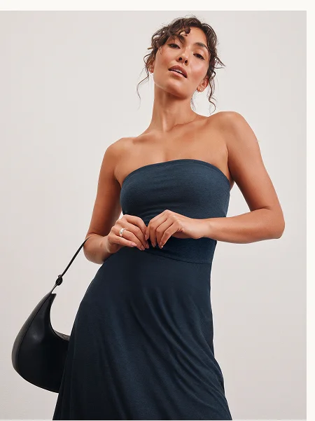 Featherweight Strapless Dress in Nocturnal Navy