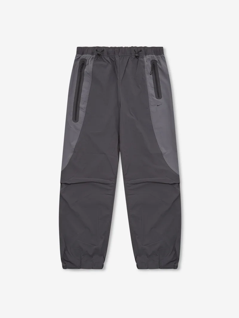 NIKE TECH