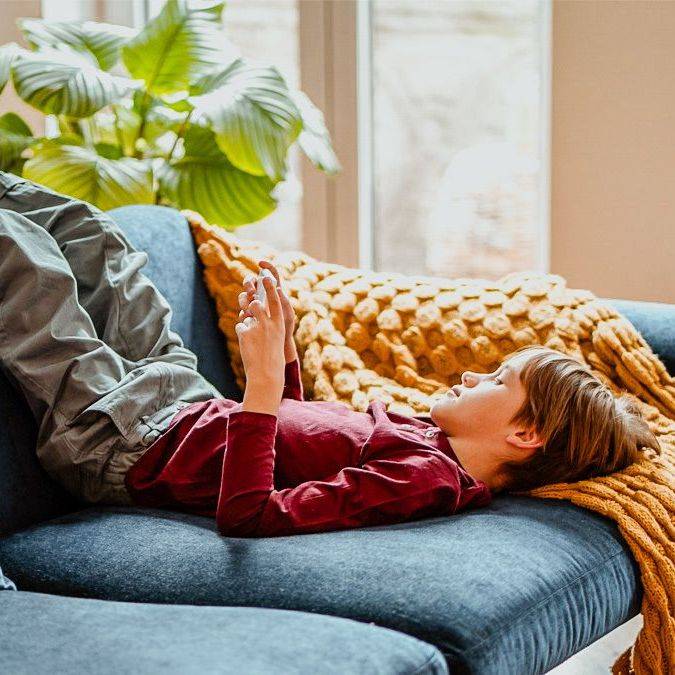 12 Ways to Motivate an Unhelpful Kid (That Aren't Threats)