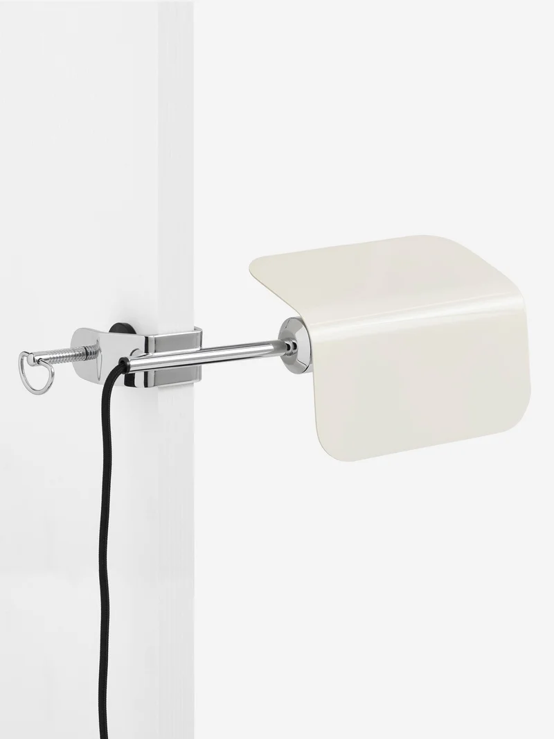 Image of HAY Apex Clip Lamp - Oyster White (UK Plug)