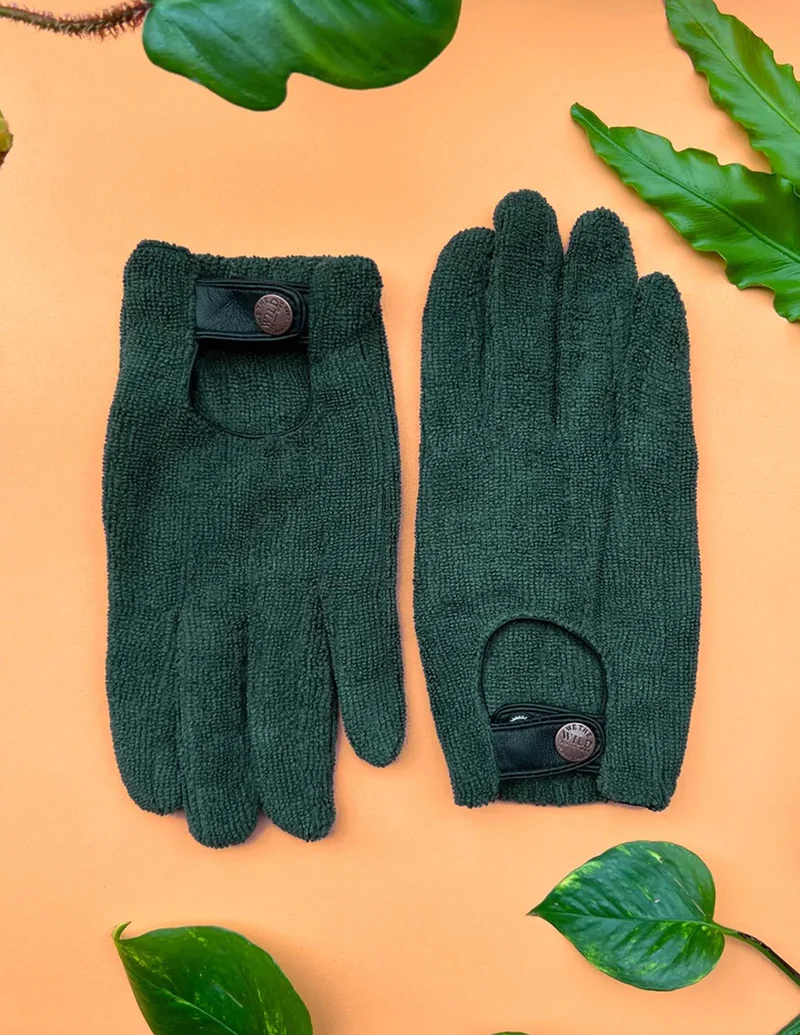 Image of Leaf Cleaning Gloves