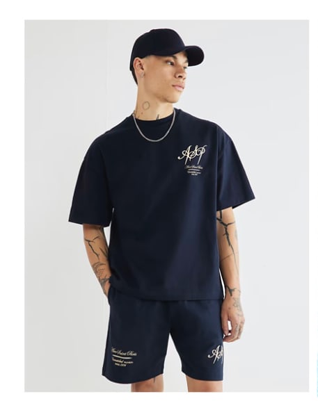 T-Shirts & Vests