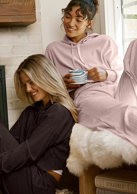 Breathe Easy Ribbed Cropped Hoodie in Pale Pink