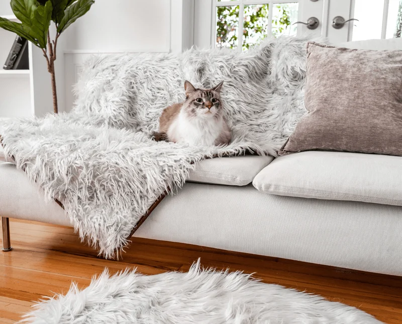 Image of CatNap™ Anti-Scratch & Waterproof Throw Blanket - Grey