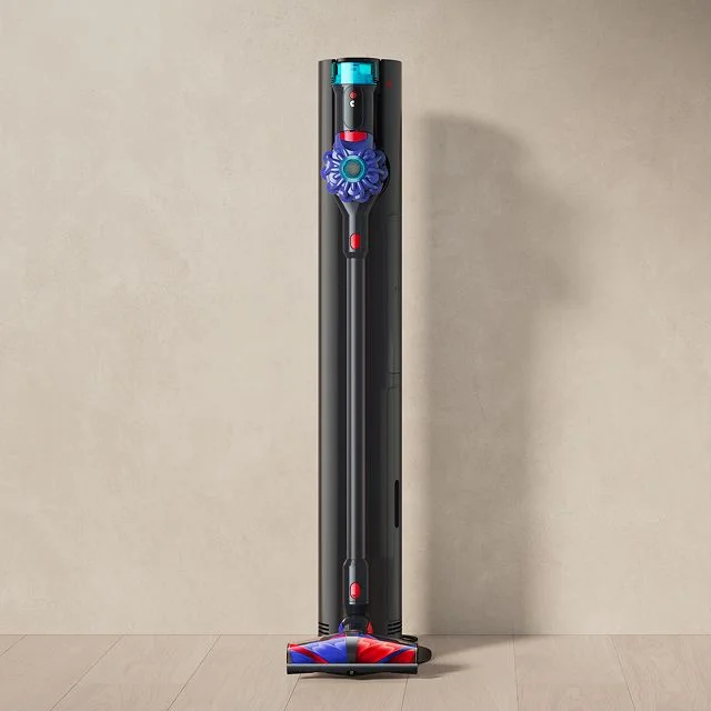 Dyson V10 Konical vacuum in the Auto-empty Dok.