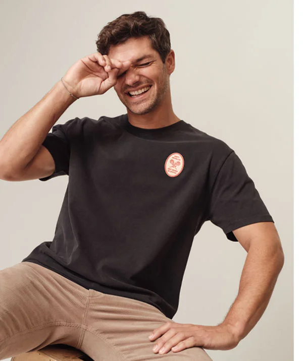 Tee