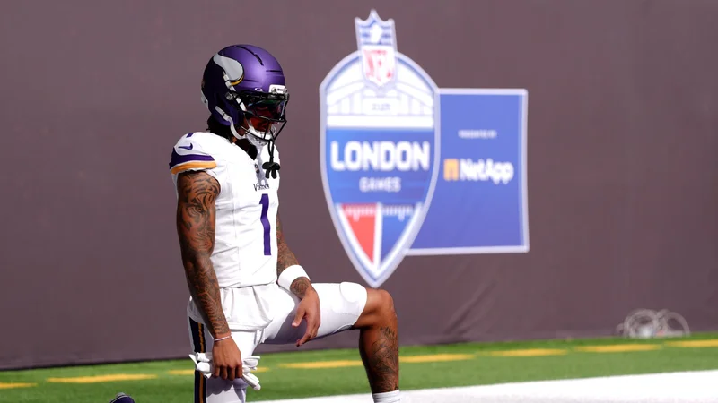 Some Vikings-Browns fans in London get apology and partial refund