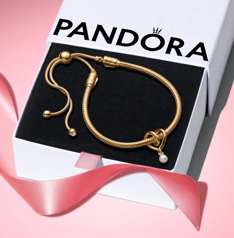 Golden Heart Bracelet Gift Set