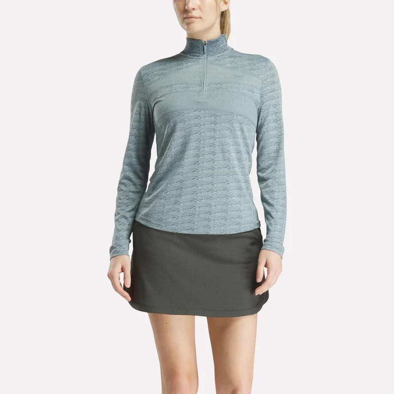 Image of Women's Long Sleeve Engineered Vector Jacquard 1/4 Zip Golf Pullover Top