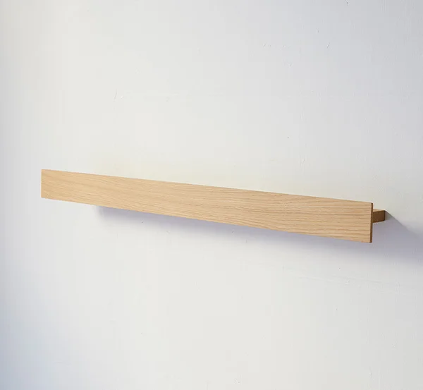 Gallery Shelf in Oak