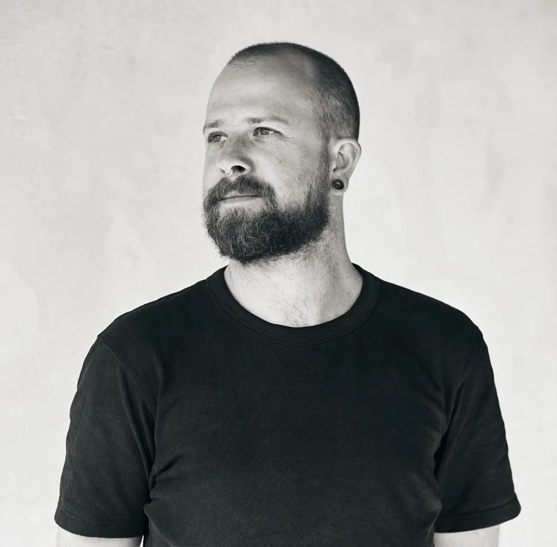 Artist Nikolai Kotlarczyk
