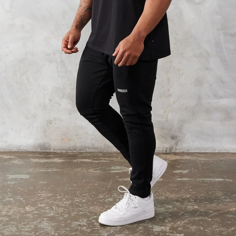 Image of Vanquish Essential Black Tapered Fit Sweatpants