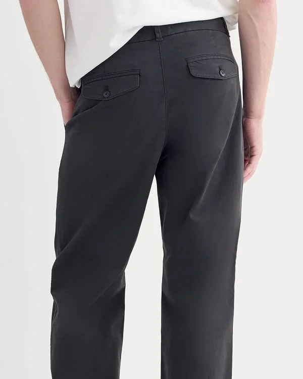 Image | Relaxed Fit Chino | Black