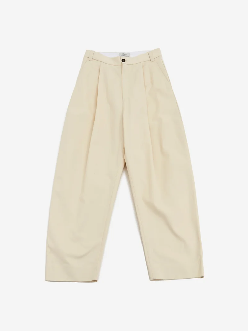 Image of Studio Nicholson Sorte Deep Pleat Volume Pant - Cream