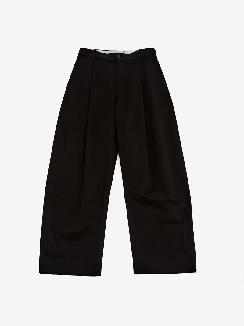 Image of Studio Nicholson Sorte Deep Pleat Volume Pant - Black