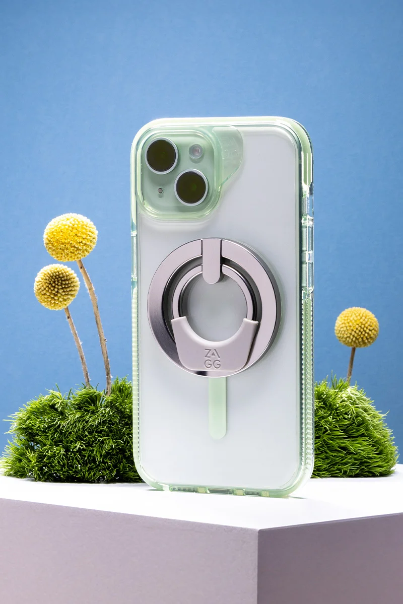 SAVE 25% ON PROTECTION SITEWIDE What’s on Mom’s Phone?