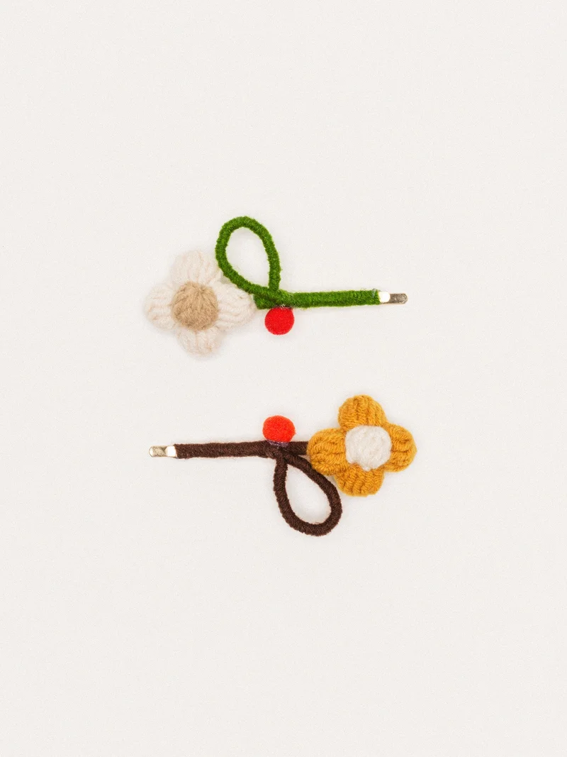 Image of Dapper Daisy Bobby Pin Hair Clips