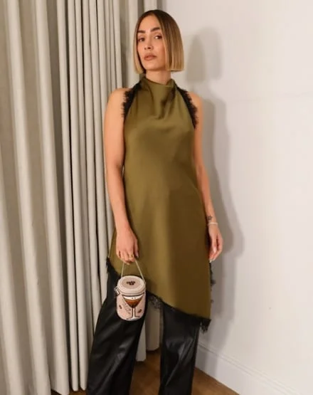 Cami & Sleeveless Tops