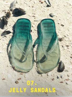 07. jelly sandals