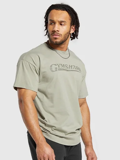 PUMP COVER T-SHIRT.