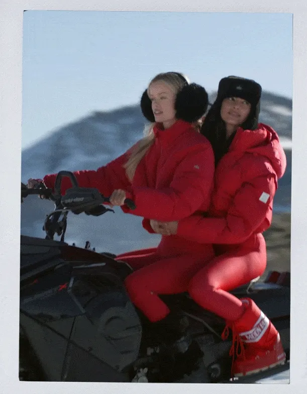 SHOP BOLD RED