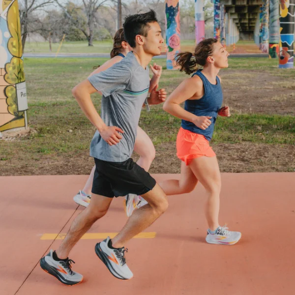 Group of runners wearing Brooks shoes and apparel
