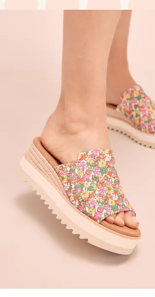 Diana Mule Wedge Sandal - Image