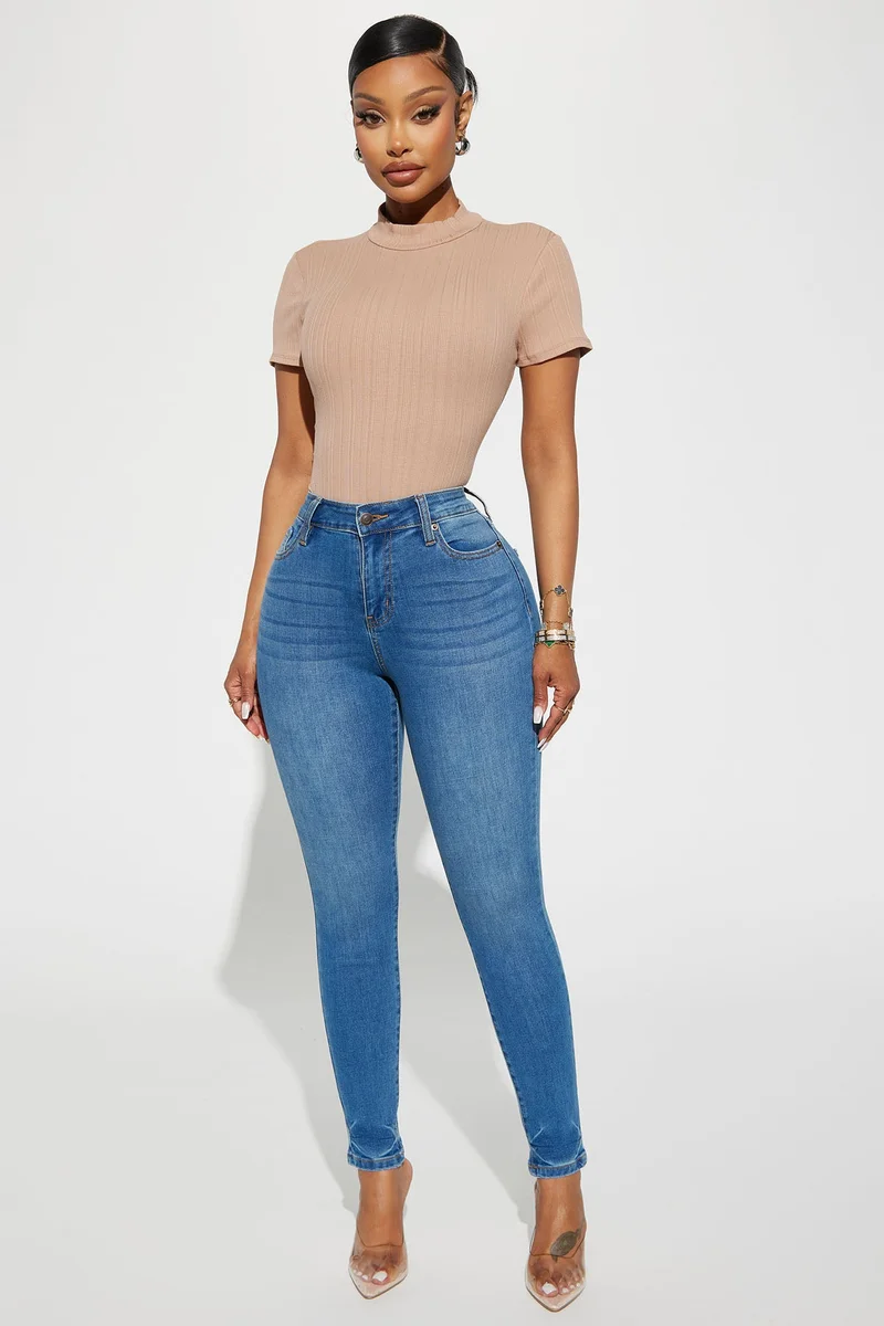Image of Hold You In Soft Stretch Skinny Jeans - Medium Wash