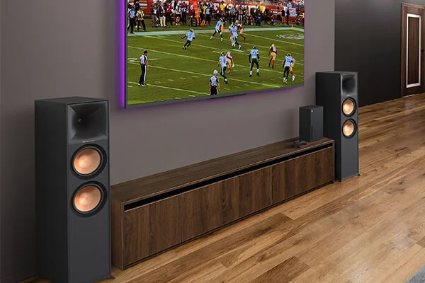 FLOORSTANDING SPEAKERS