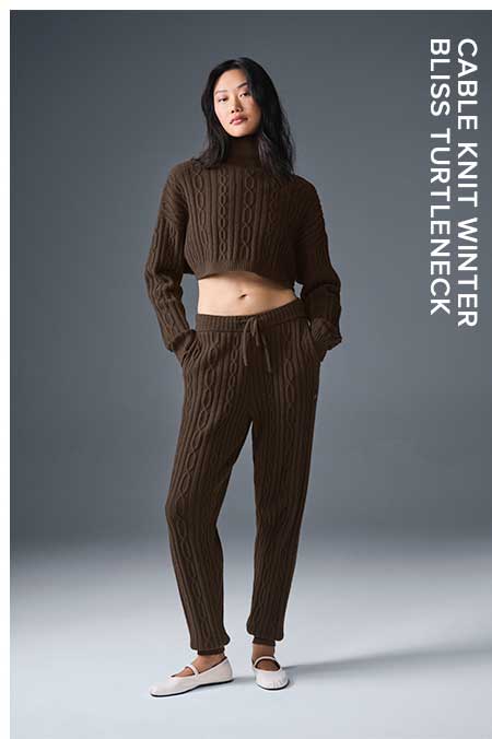 CABLE KNIT WINTER BLISS TURTLENECK