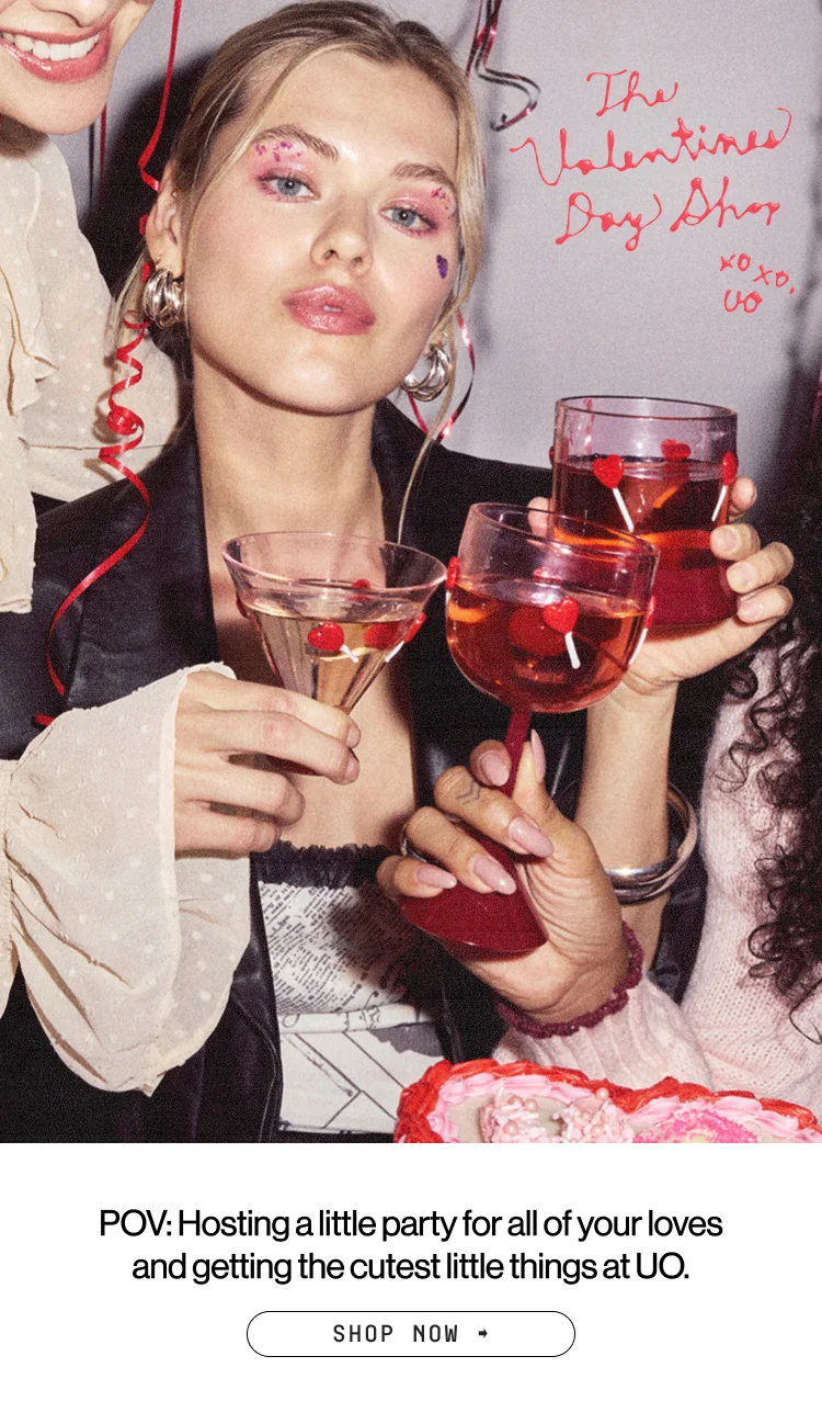 IMAGE-VALENTINES HOSTING