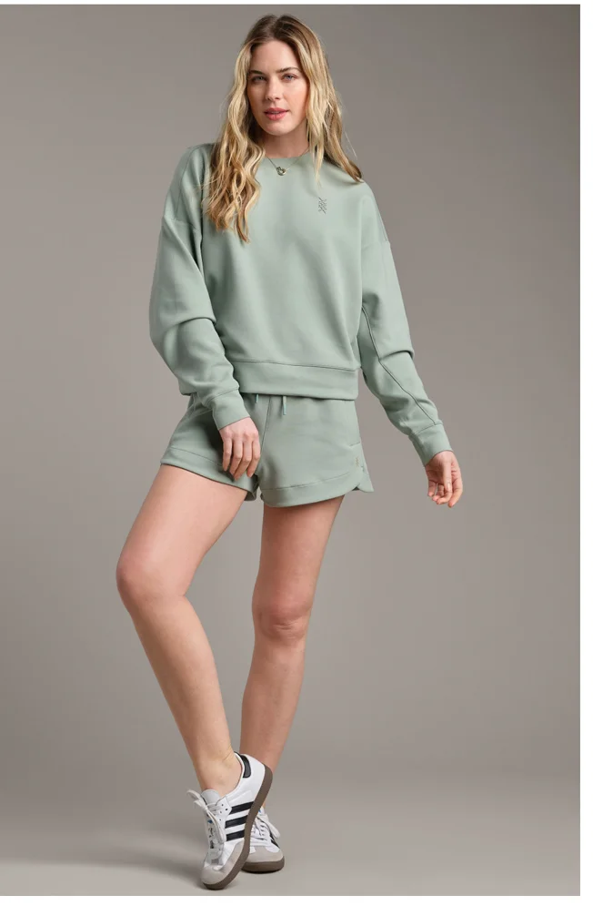 DreamGlow™ Crew Neck